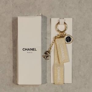 CHANEL Gold and Cream Keychain
